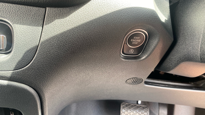Mercedes-Benz Vito L2 Diesel Rwd 119CDI Select Van 9G-Tronic - Image 36